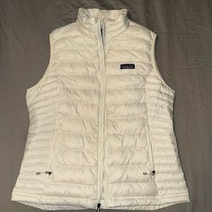 Patagonia Down Vest - Size W Large - White